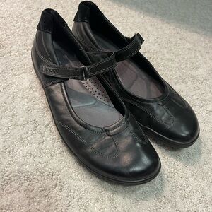 ECCO Women's Black Leather Mary Jane Shoes